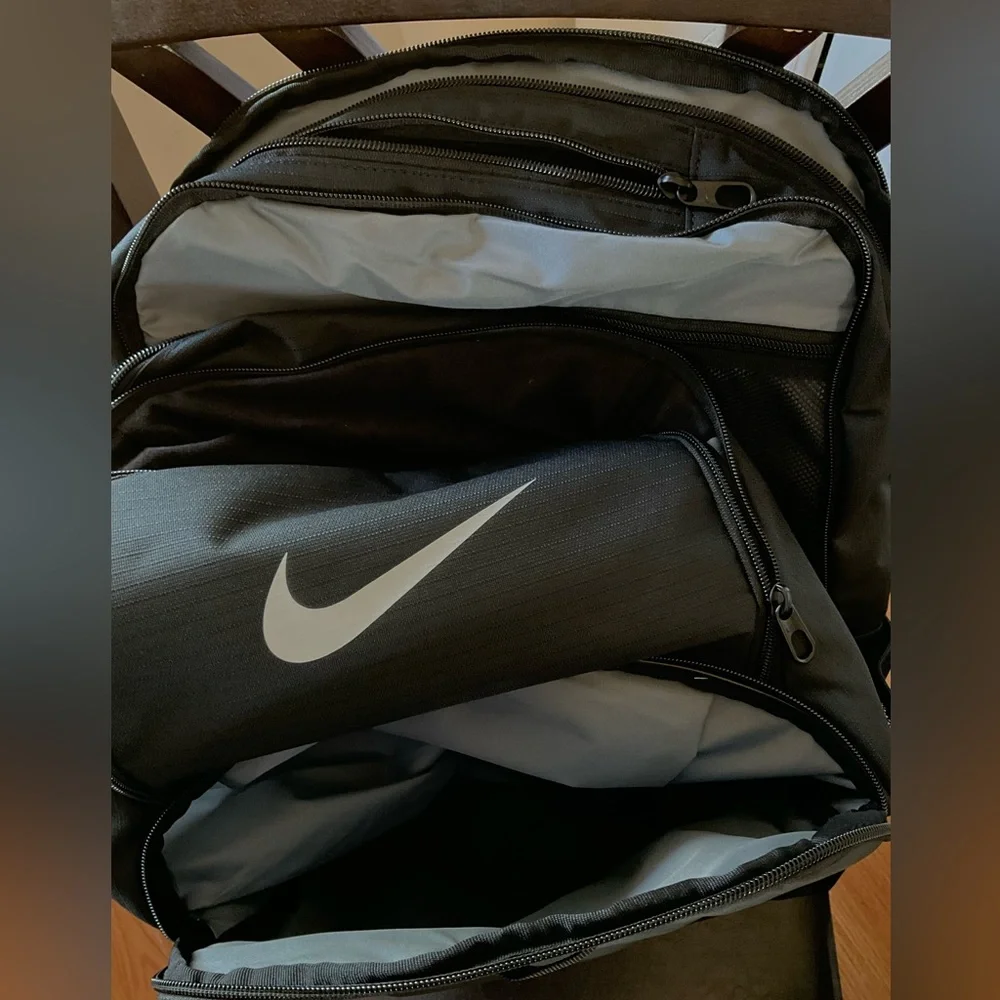 Nike
Men's Brasilia 9.5 Training Backpack 
(Extra Large, 30L) - Picture 7 of 16